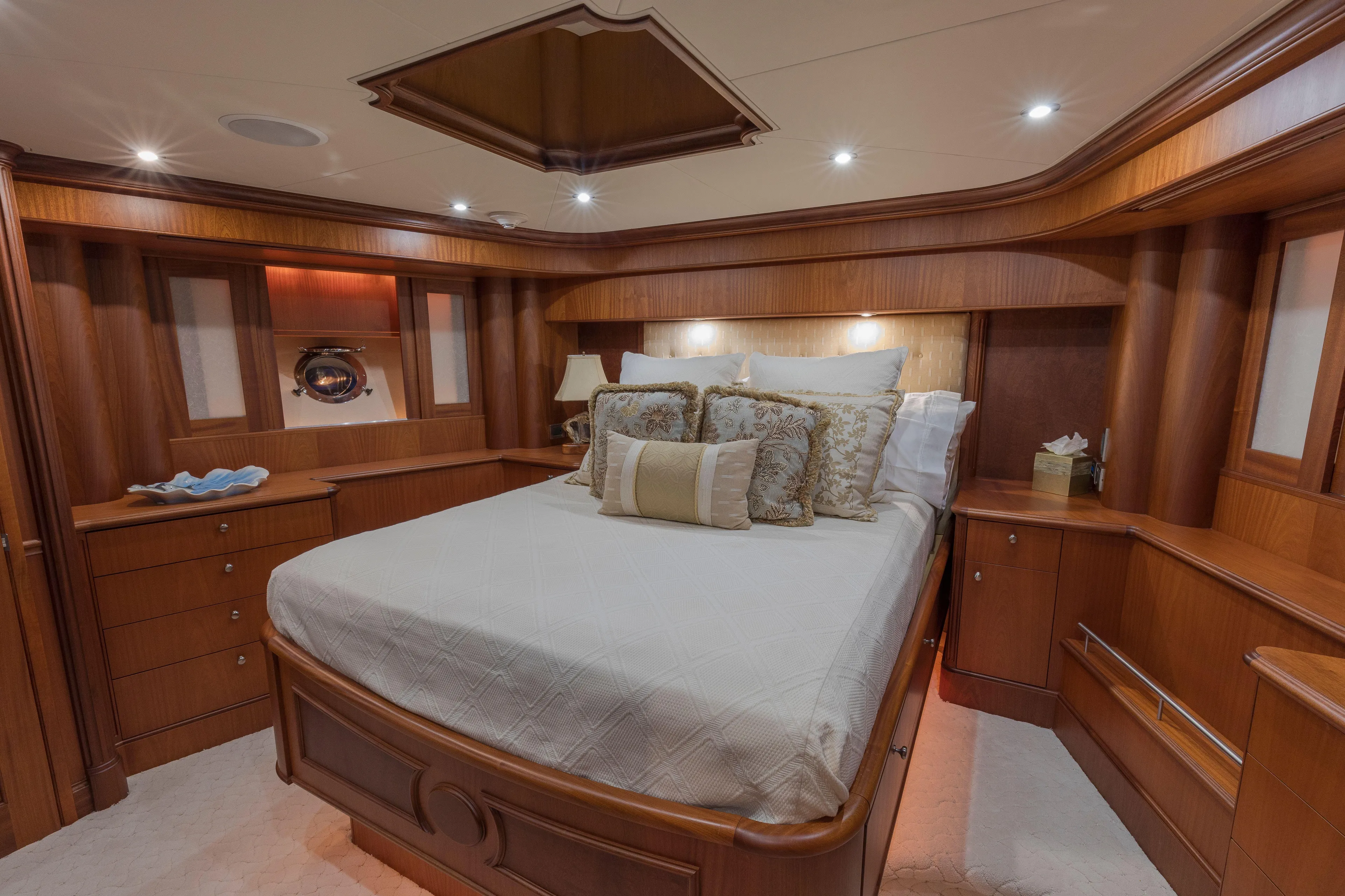 Anndrianna Yacht Photos Pics Stateroom Forward 1