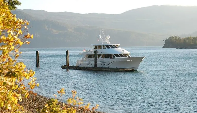 Anndrianna Yacht Photos Pics At Anchor