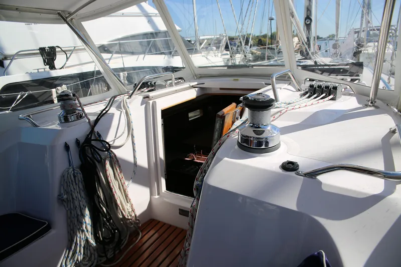 Platypus Yacht Photos Pics 2014 Catalina 445 sailboat cockpit with ropes and winches, docked at marina.