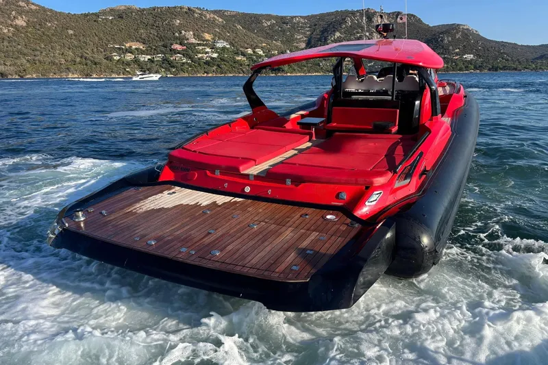  Yacht Photos Pics Sacs Strider 19