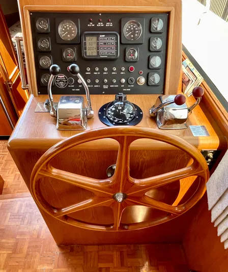 Mokulani Yacht Photos Pics Lower Helm