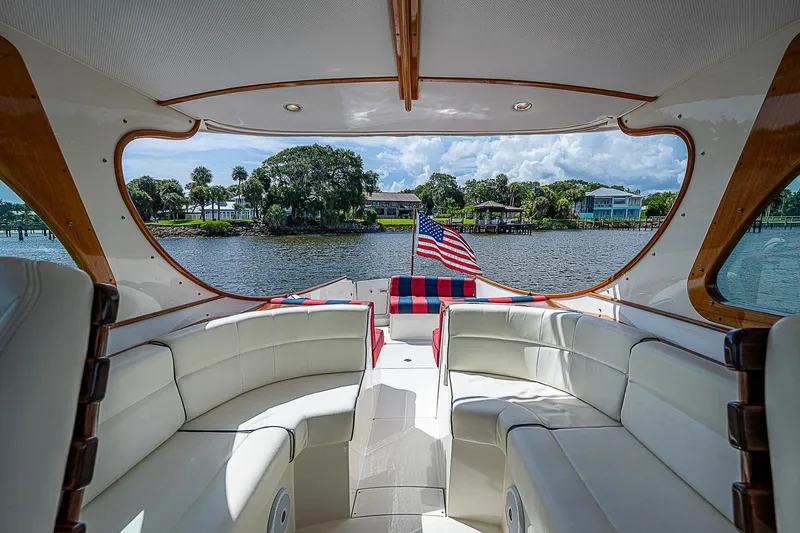 Comin' In Hot Yacht Photos Pics 