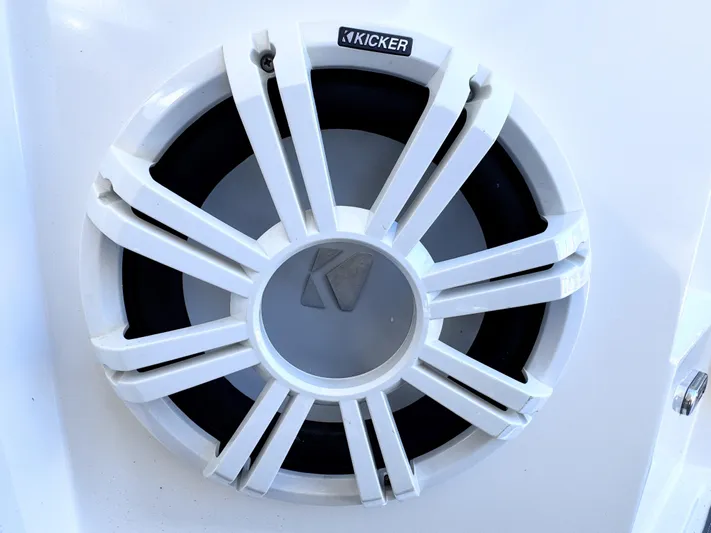 Ganesha Yacht Photos Pics Kicker speaker on 2016 Jeanneau 36 Leader boat, featuring a white grille design.