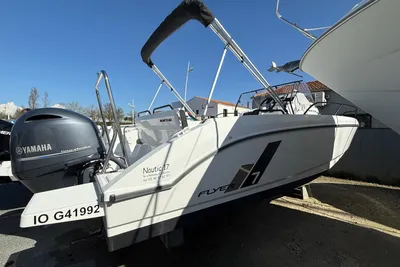 2022 Beneteau Flyer 7 SUNdeck