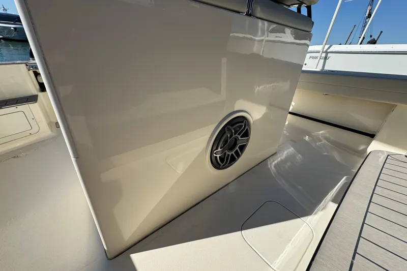  Yacht Photos Pics 2025 Scout 281 XSS boat interior with speaker detail, showcasing sleek design and craftsmanship.