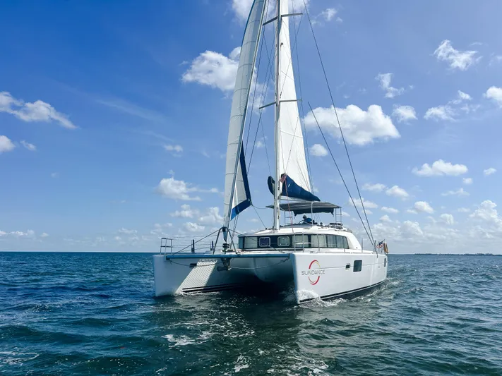 Sundance Yacht Photos Pics 