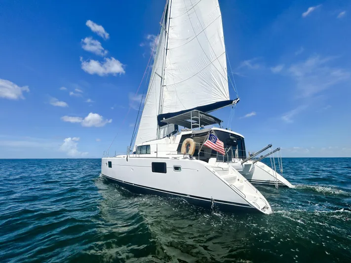 Sundance Yacht Photos Pics 