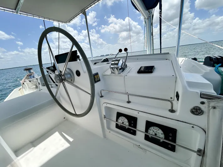 Sundance Yacht Photos Pics 