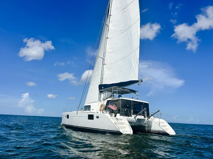 Sundance Yacht Photos Pics 