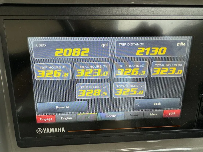  Yacht Photos Pics 2019 PURSUIT 365 DC - Image 17