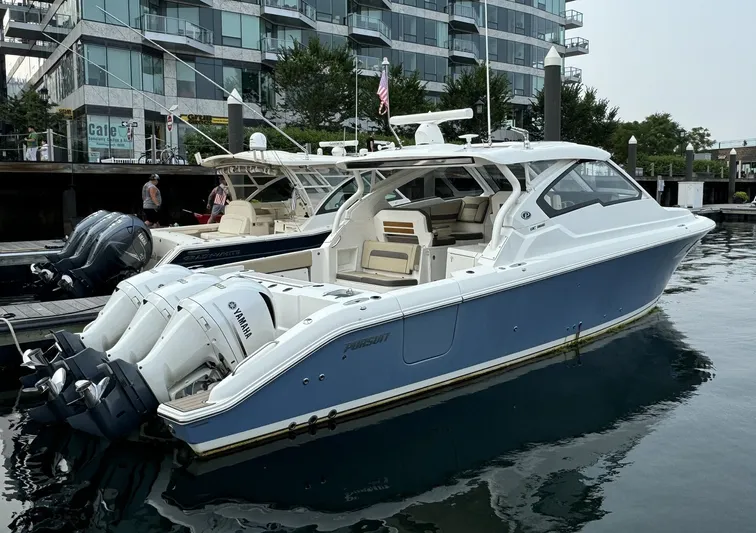  Yacht Photos Pics 2019 PURSUIT 365 DC - Image 2