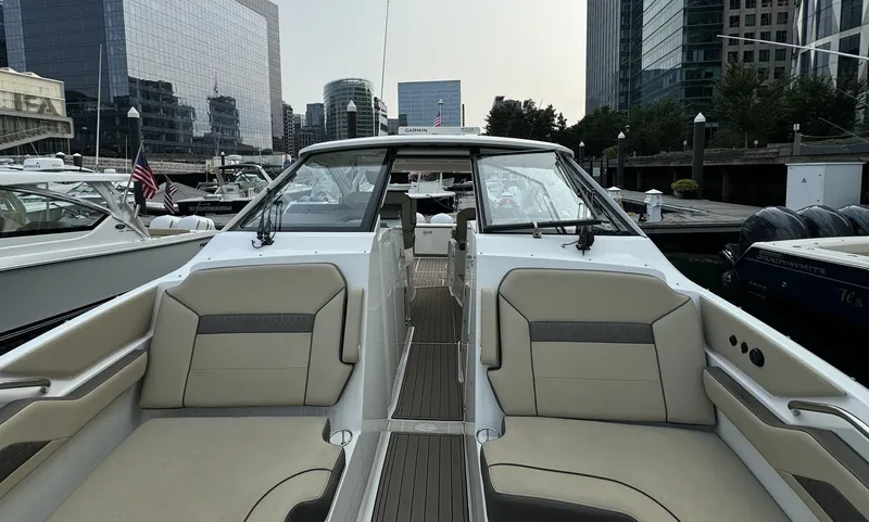  Yacht Photos Pics 2019 PURSUIT 365 DC - Image 6