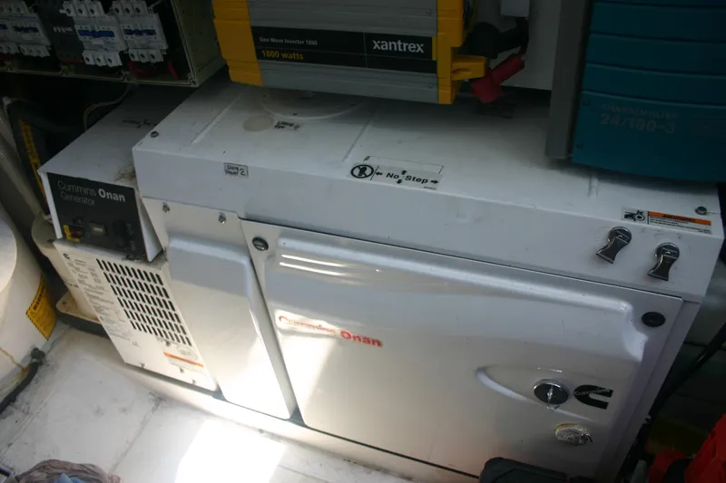 Laissez-faire Yacht Photos Pics Gen