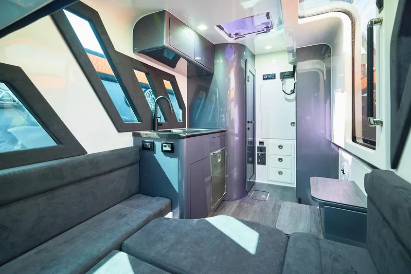  Yacht Photos Pics Interior of 2024 Midnight Express 43' Solstice yacht, featuring modern design and luxurious amenities.