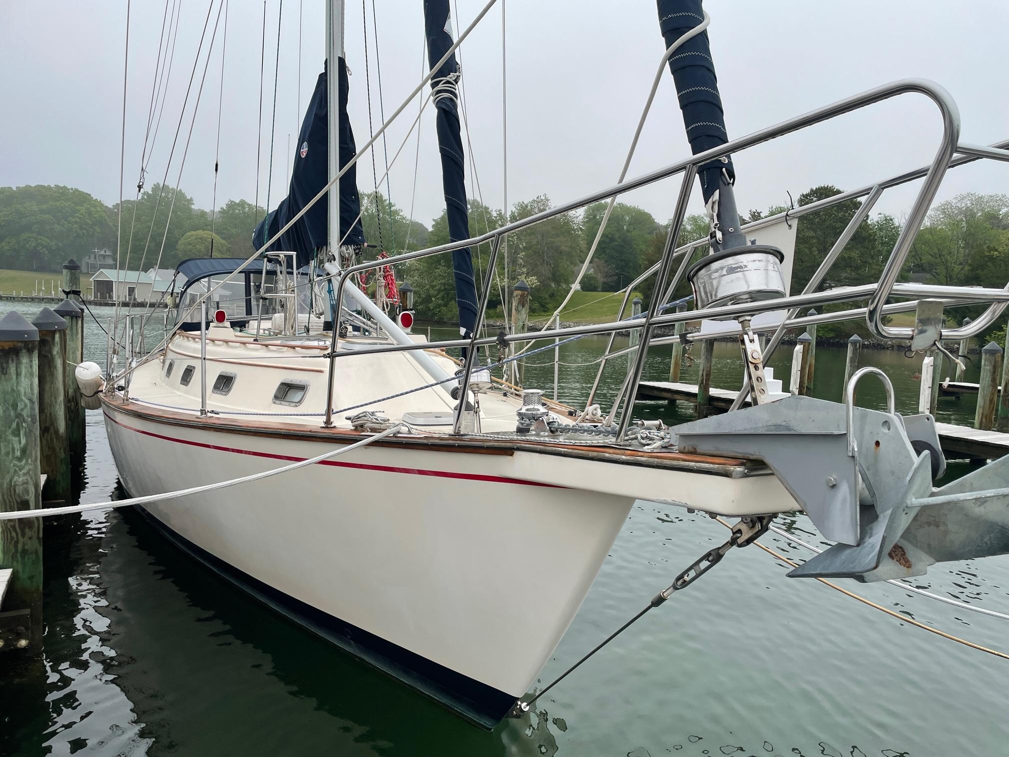 44 island packet sailboat