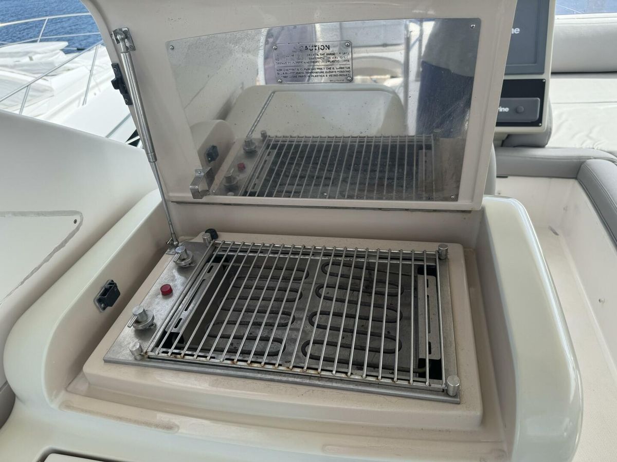 2013 Azimut 64 