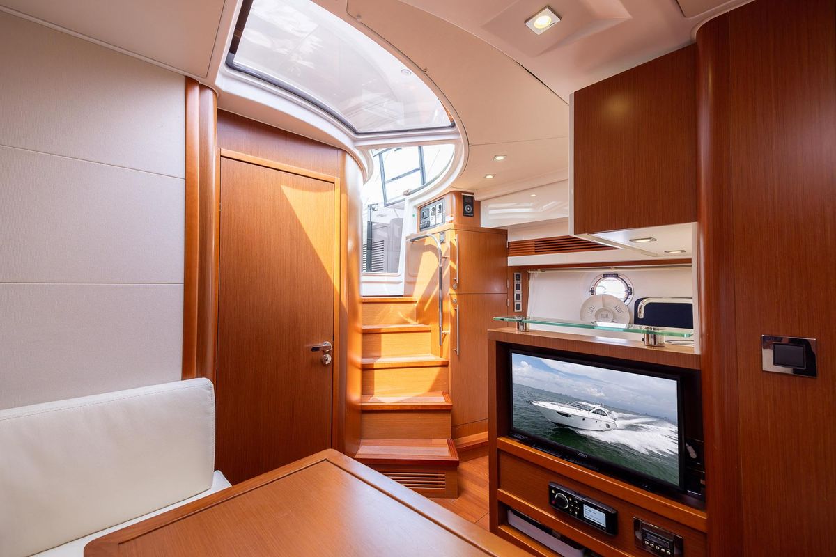 2014 Beneteau 44 