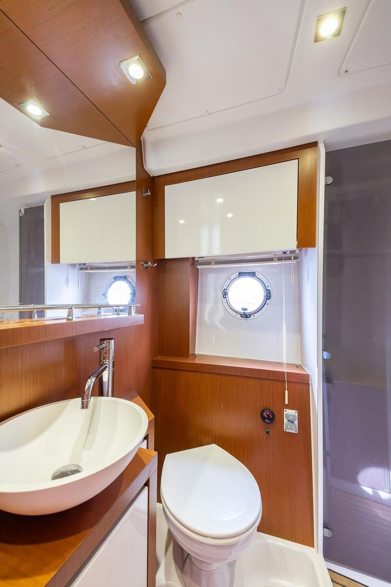 2014 Beneteau 44 