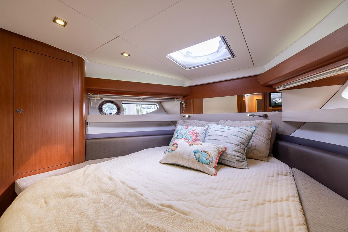 2014 Beneteau 44 
