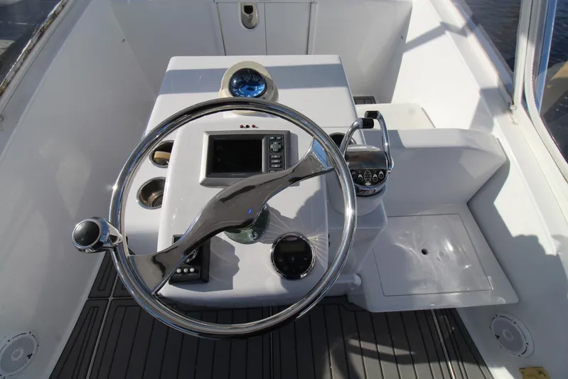 Wolfpack Yacht Photos Pics 