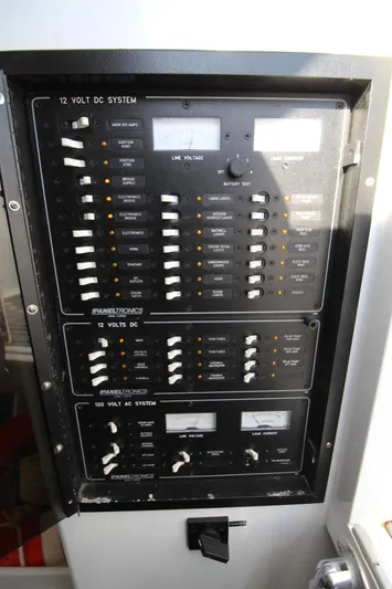 Wolfpack Yacht Photos Pics 