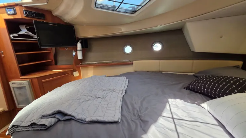 Dizzy Alice Yacht Photos Pics 