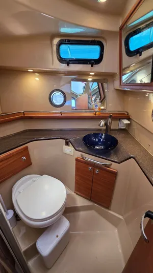 Dizzy Alice Yacht Photos Pics 