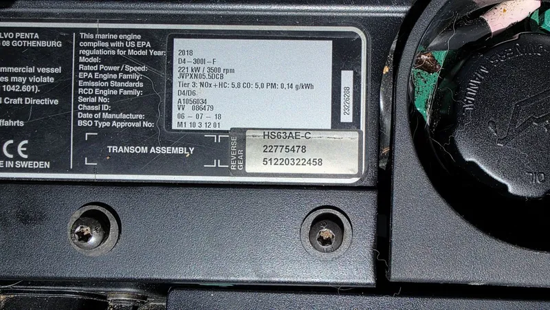 Dizzy Alice Yacht Photos Pics 