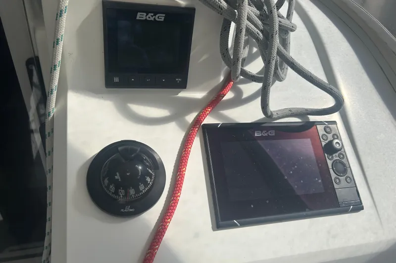 Al Di La Yacht Photos Pics B&G navigation instruments on 2020 Beneteau Oceanis 30.1 yacht, featuring compass and ropes.