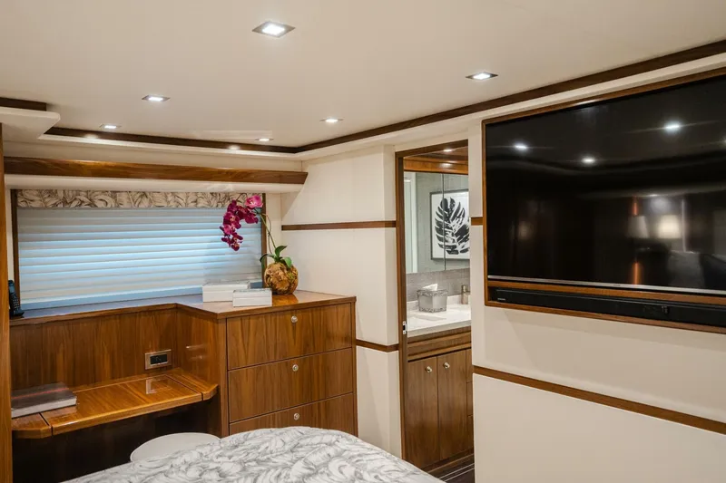 Hooray Yacht Photos Pics 