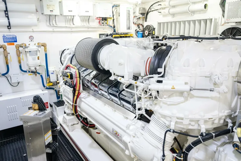 Hooray Yacht Photos Pics 