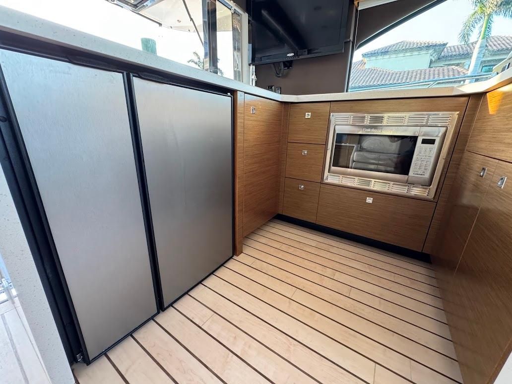 2014 Cruisers Yachts 45 