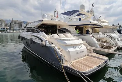 Princess V57