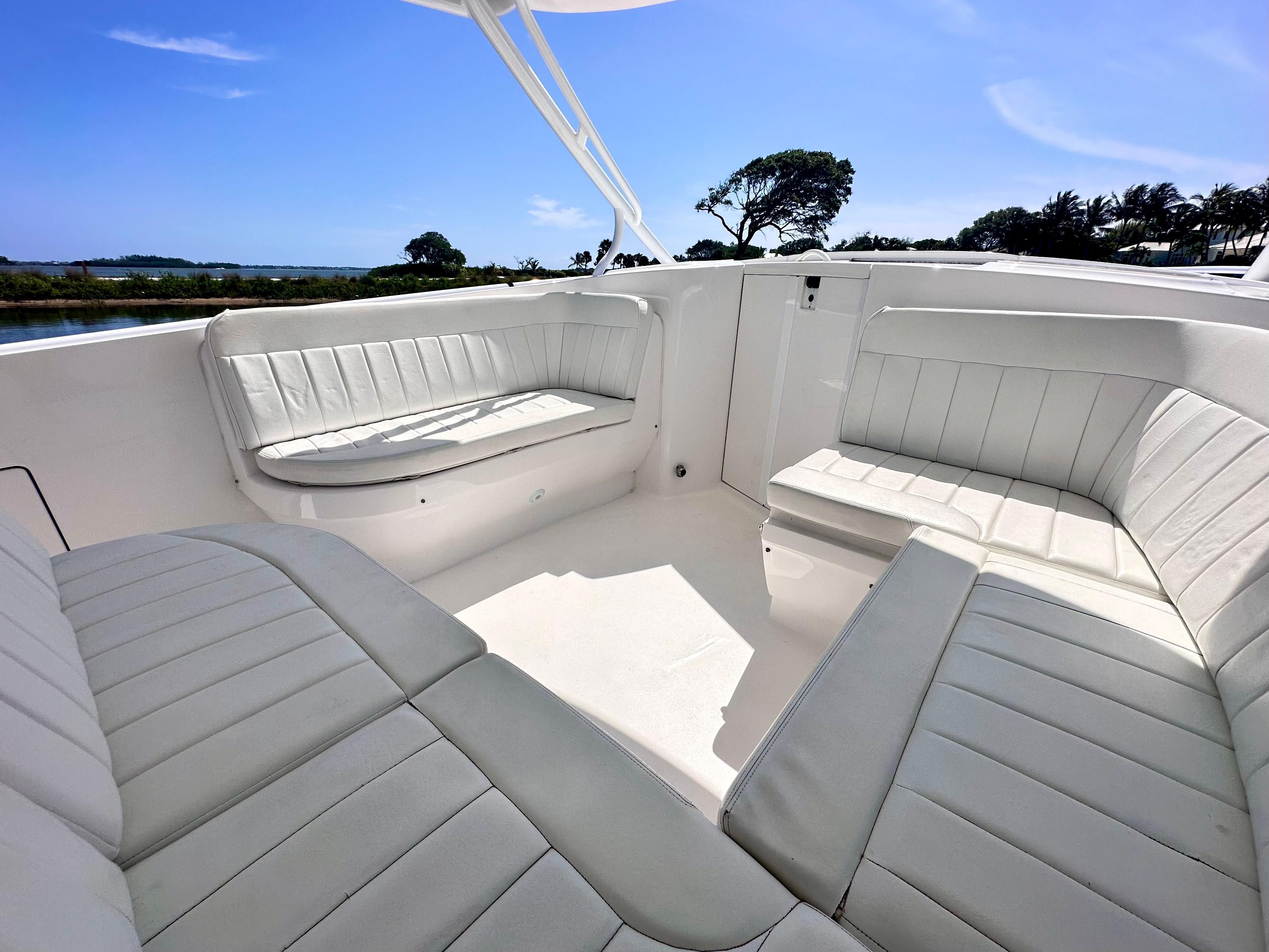 2014 Intrepid 40' Cuddy Center Console for sale - YachtWorld