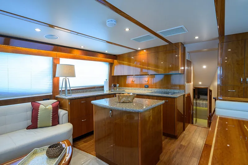 Sea Nyle Yacht Photos Pics Hatteras 54 Sea Nyle - Galley