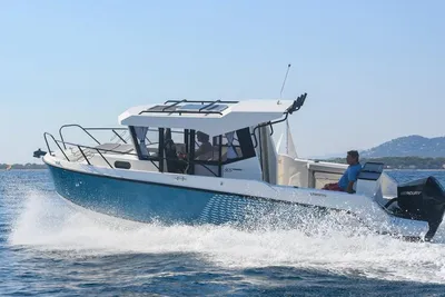 Quicksilver 805 Pilothouse