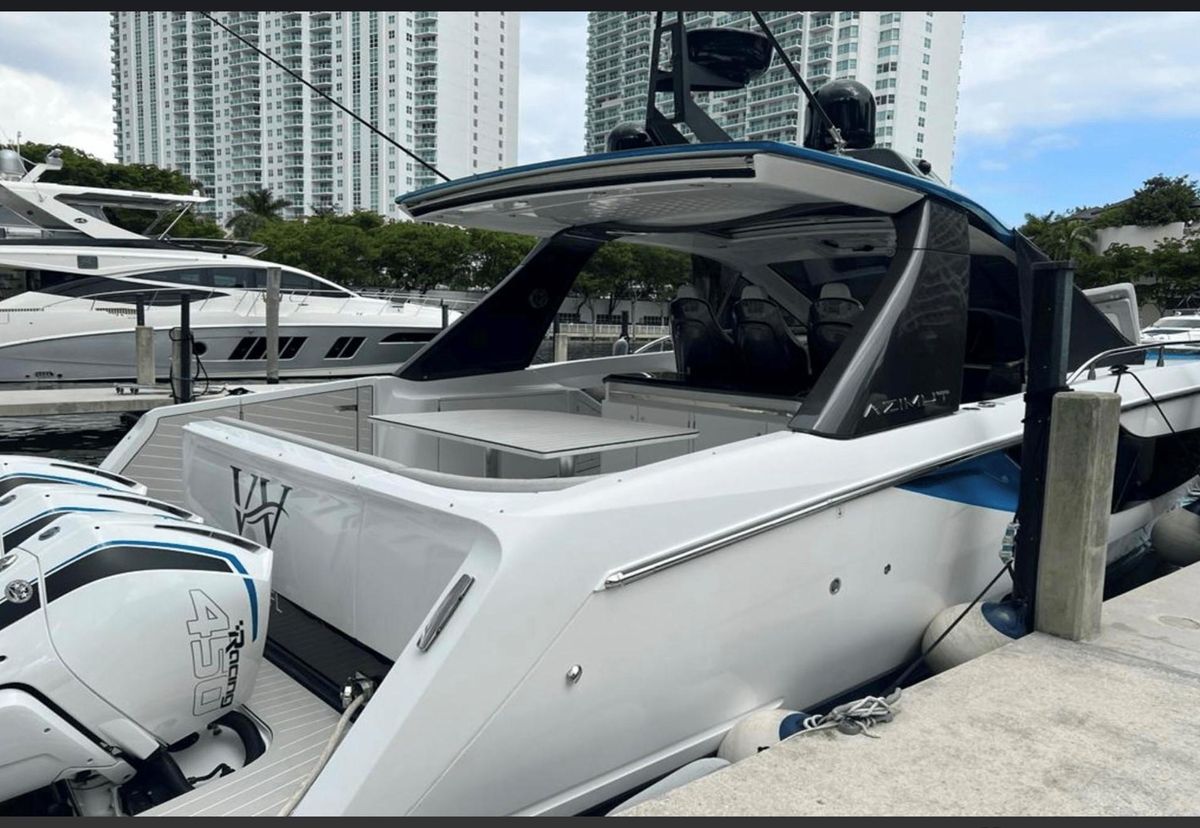 2022 Azimut 42 