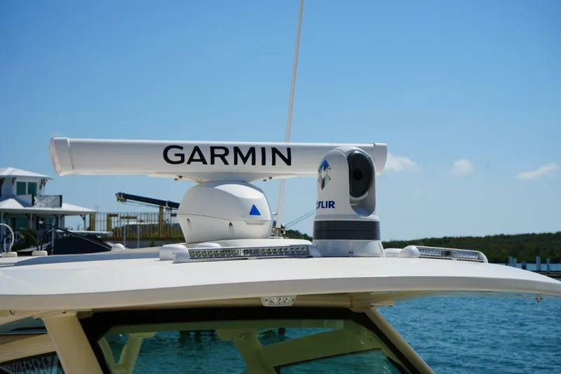 Uncharted Yacht Photos Pics Scout 38 Uncharted - Garmin Radar