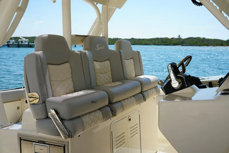 Uncharted Yacht Photos Pics Scout 38 Uncharted - Helm Seats