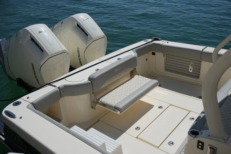 Uncharted Yacht Photos Pics Scout 38 Uncharted - Cockpit Seating