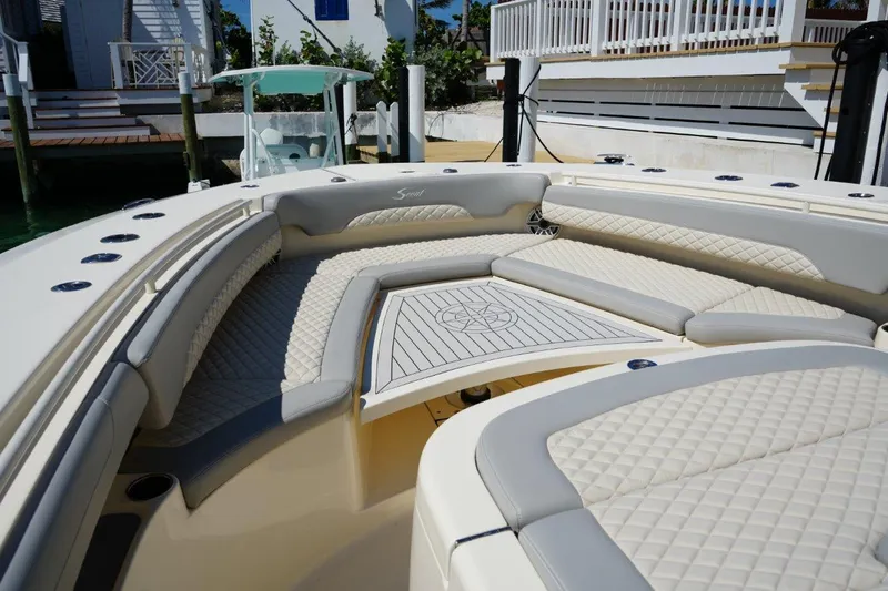 Uncharted Yacht Photos Pics Scout 38 Uncharted - Forward Seating