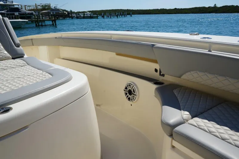 Uncharted Yacht Photos Pics Scout 38 Uncharted - Deck Equipment