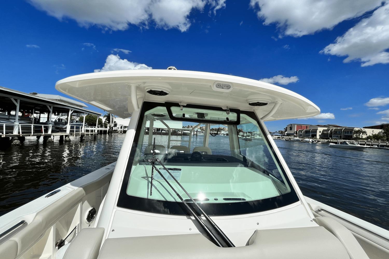 2024 Boston Whaler 360 Outrage Center Console for sale - YachtWorld