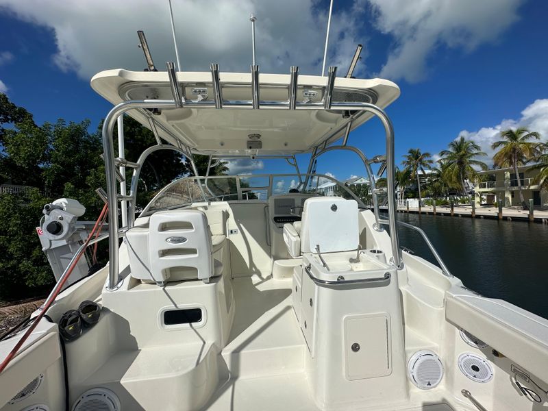 2005 Boston Whaler 305 Conquest