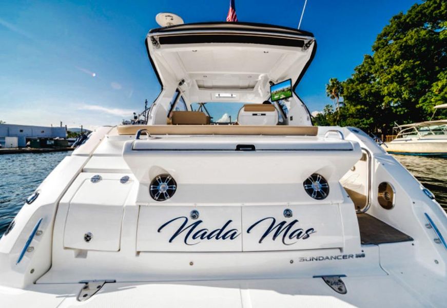 2019 Sea Ray Sundancer 350 Coupe