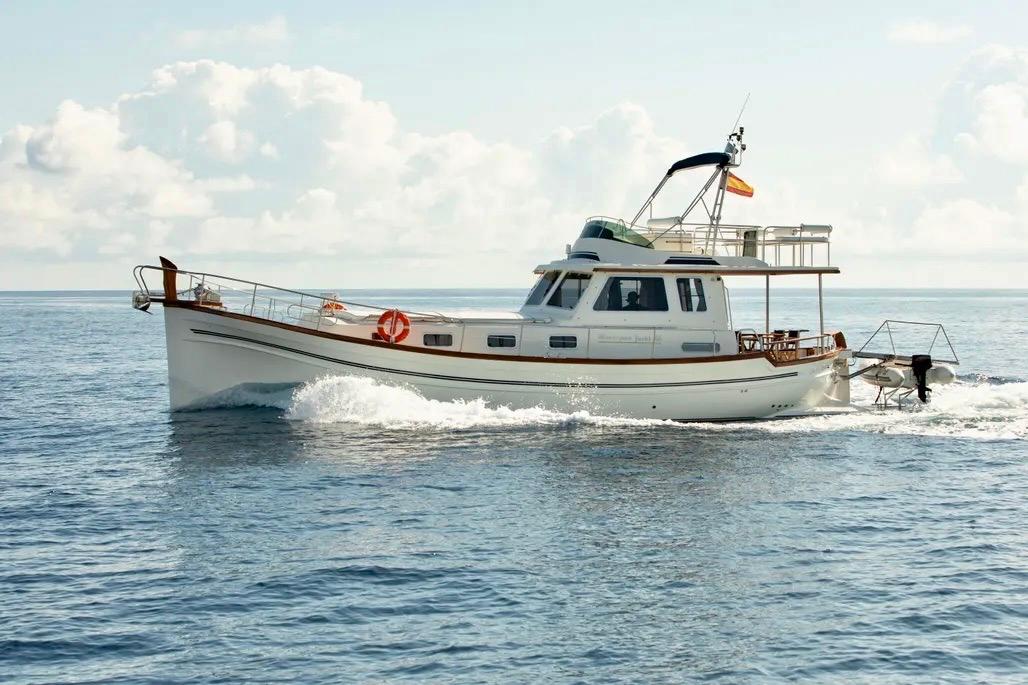 2006 Menorquin Yacht 160