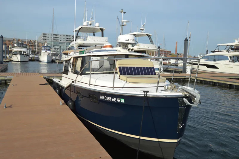 Chestnuts Yacht Photos Pics 