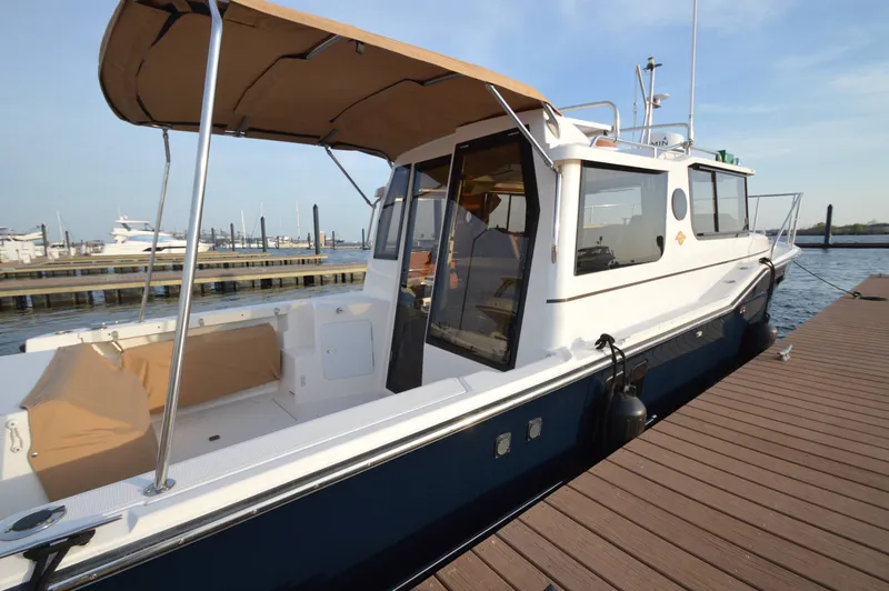 Chestnuts Yacht Photos Pics 