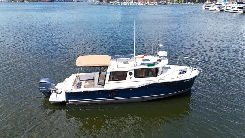 Chestnuts Yacht Photos Pics 