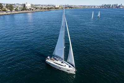 Bavaria C38